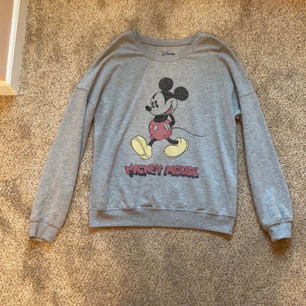 Gray Graphic Crewneck, Women’s Large